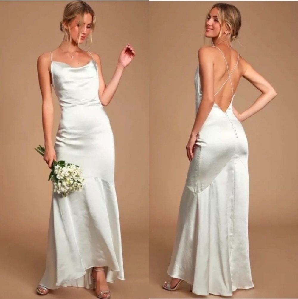 ELLIATT Aisle Wedding Dress in White Large